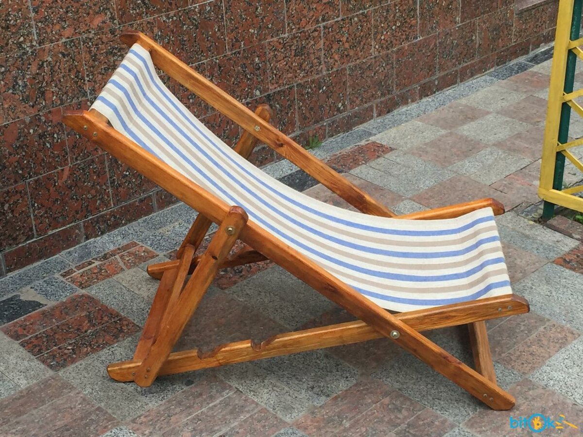 Шезлонг для дачи деревянный