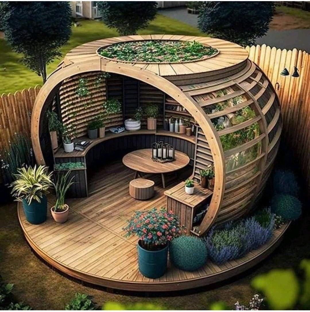 Двухэтажная беседка