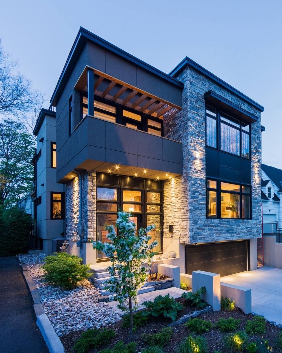 Sanders Modern House Jordache k проект