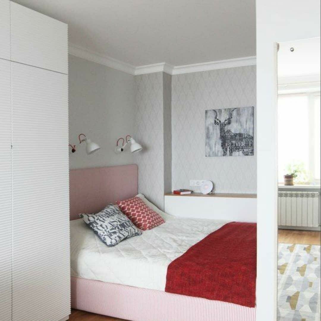 Интерьер однокомнатной квартиры 33 кв.м с альковом