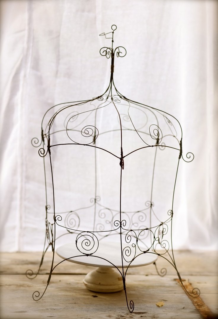 Интерьерные изделия из проволоки