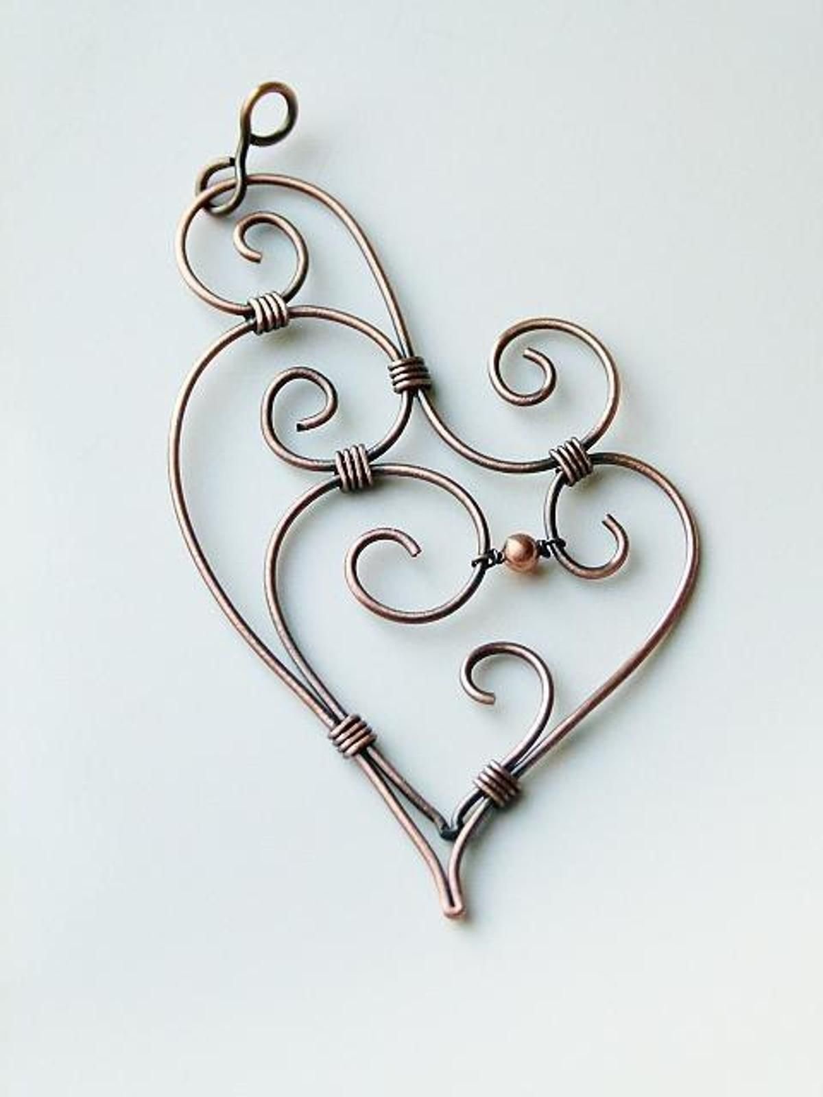 Проволочные украшения