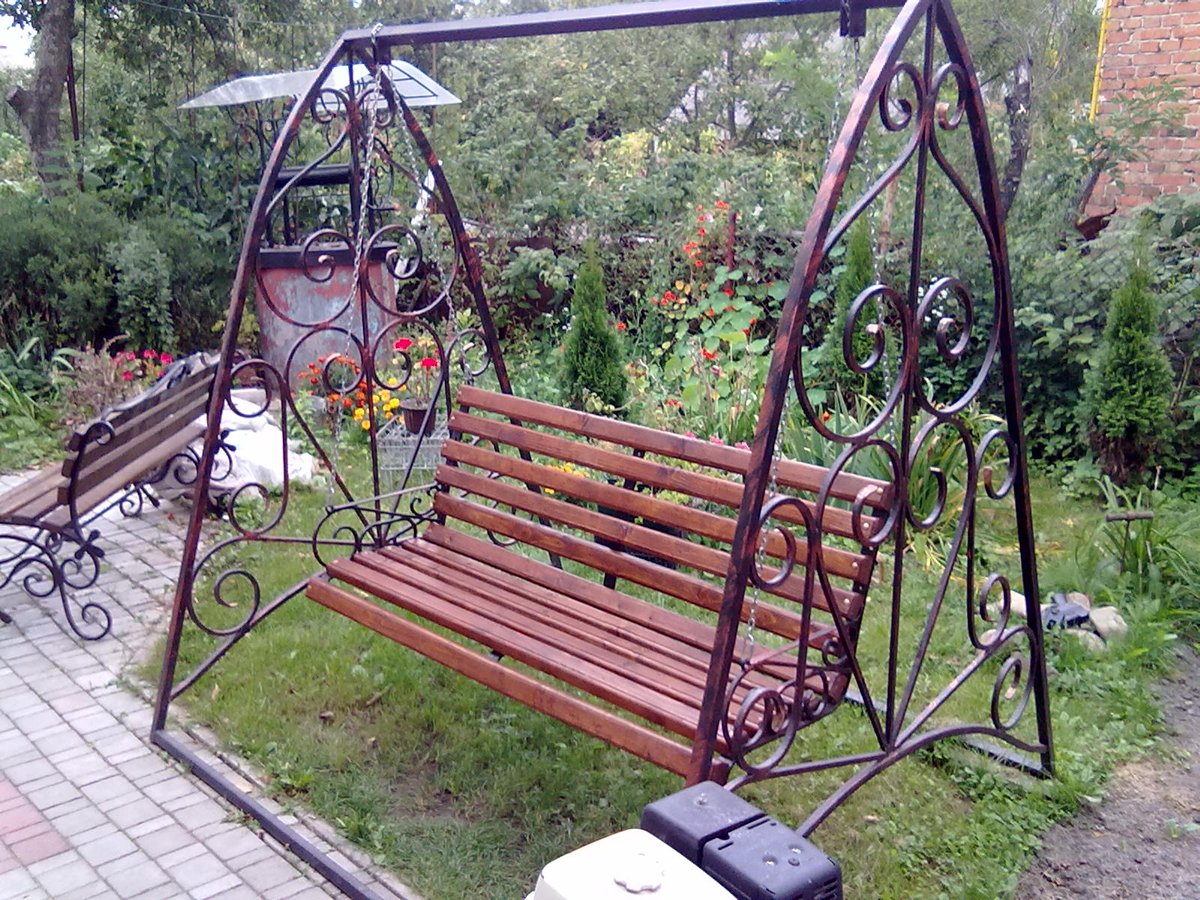 Качели садовые из металла