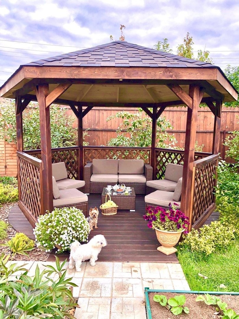 Шестигранная беседка