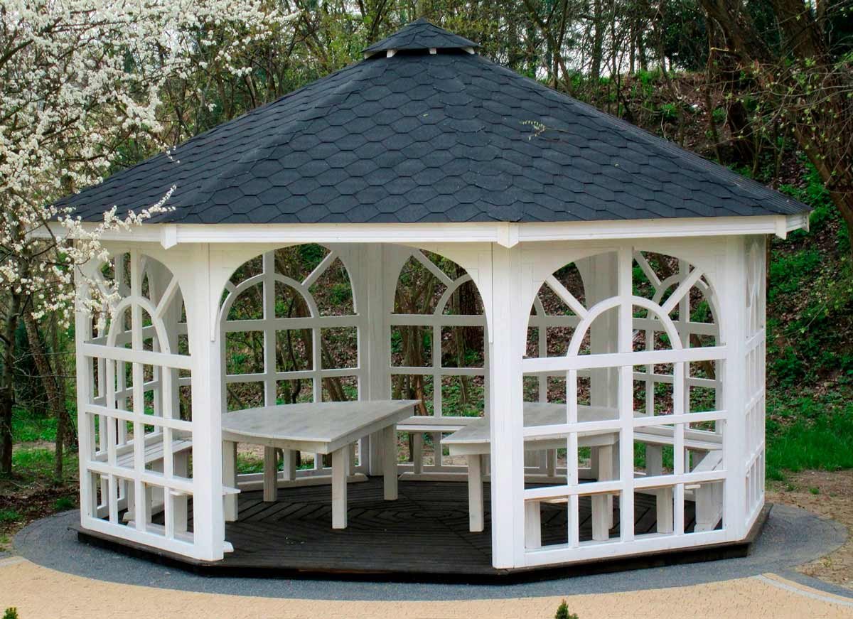 Беседка деревянная восьмиугольная