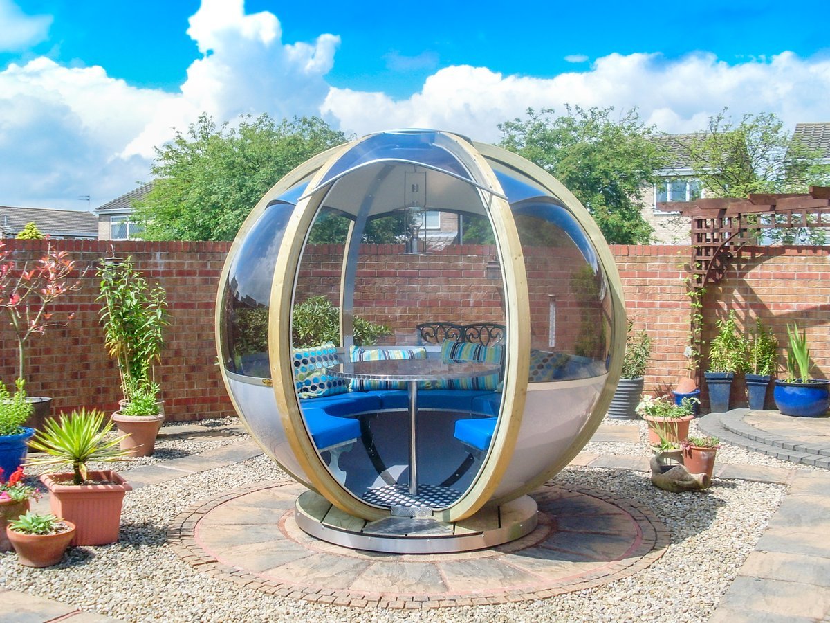 Беседка необычной формы