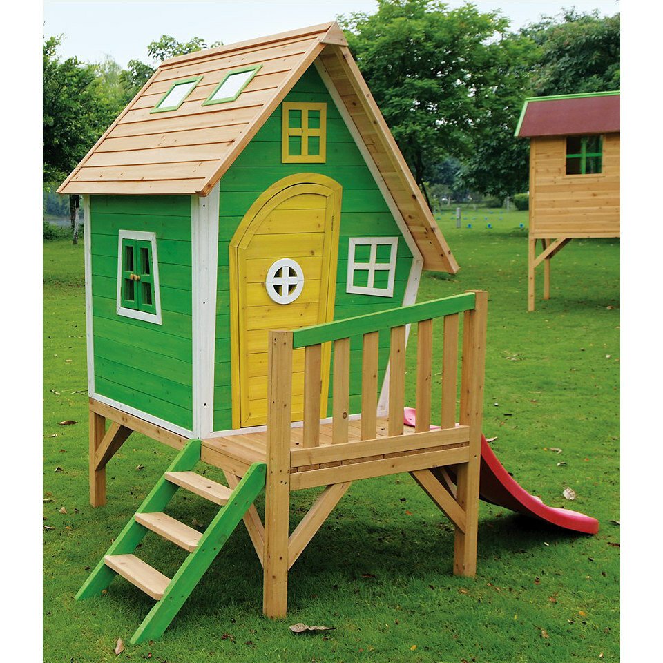 Детский деревянный домик