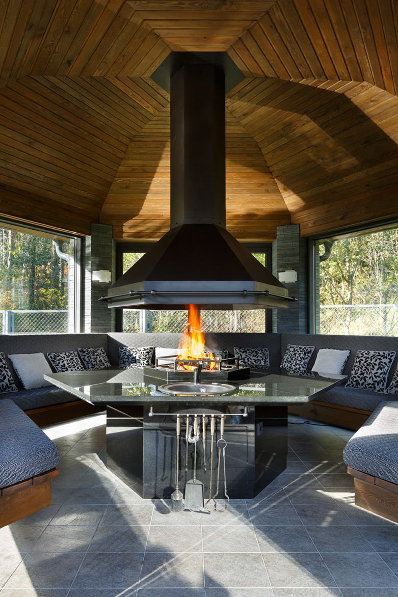 Беседка с барбекю