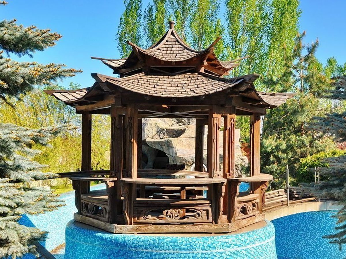 Беседка в стиле пагода Япония