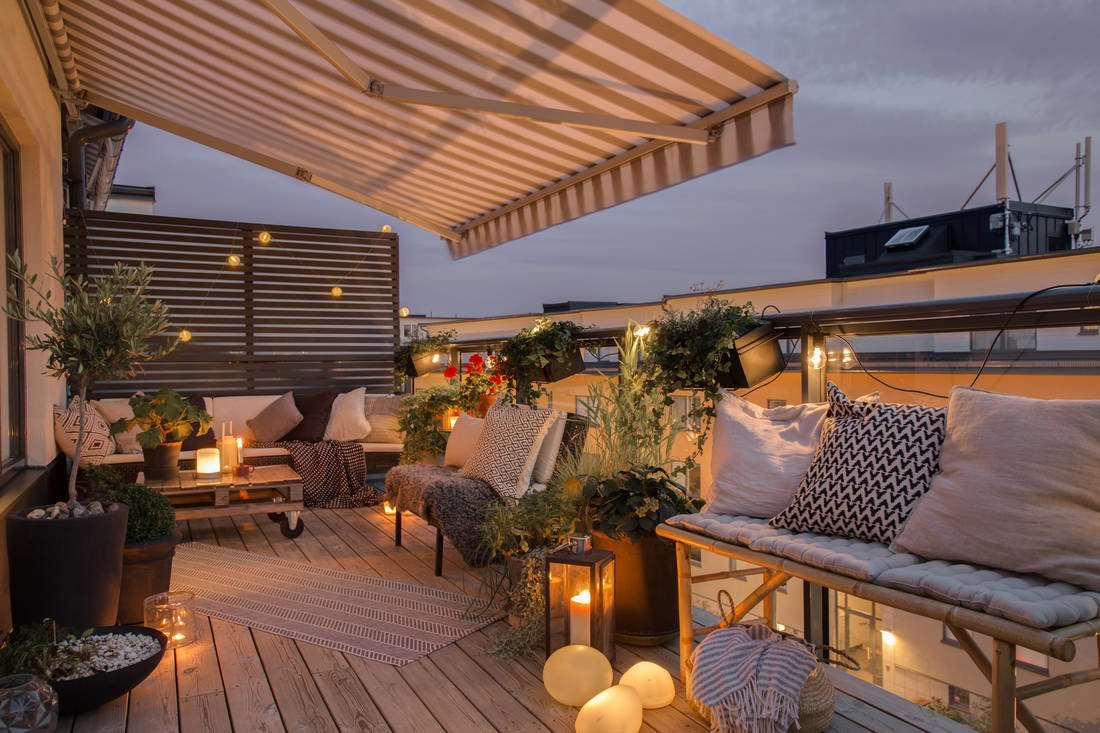 Лаунж зона на открытом воздухе