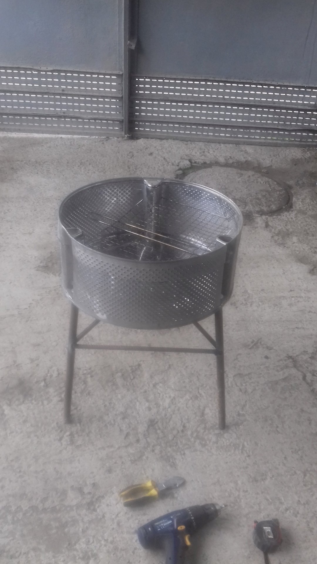 Коптильня из барабана от стиральной машины