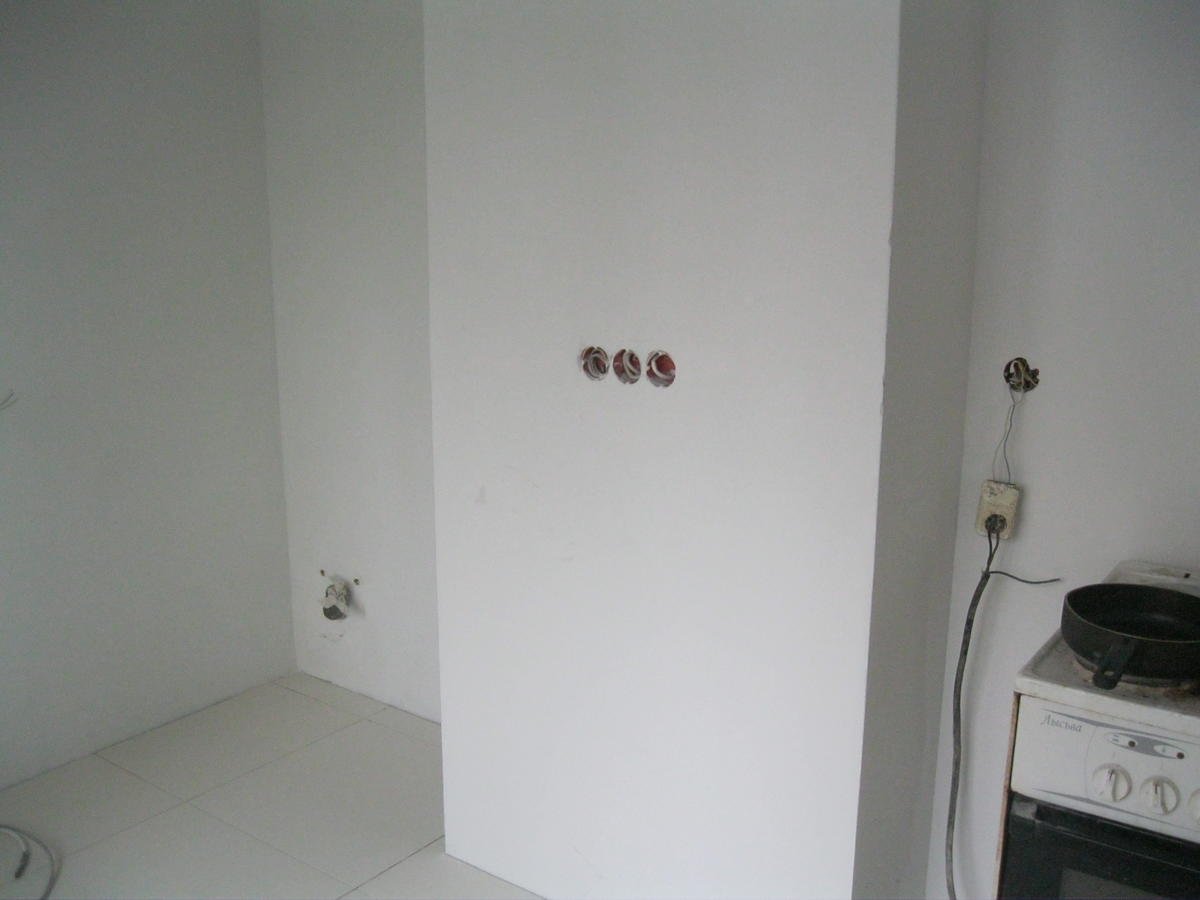 Декоративный короб для труб кондиционера