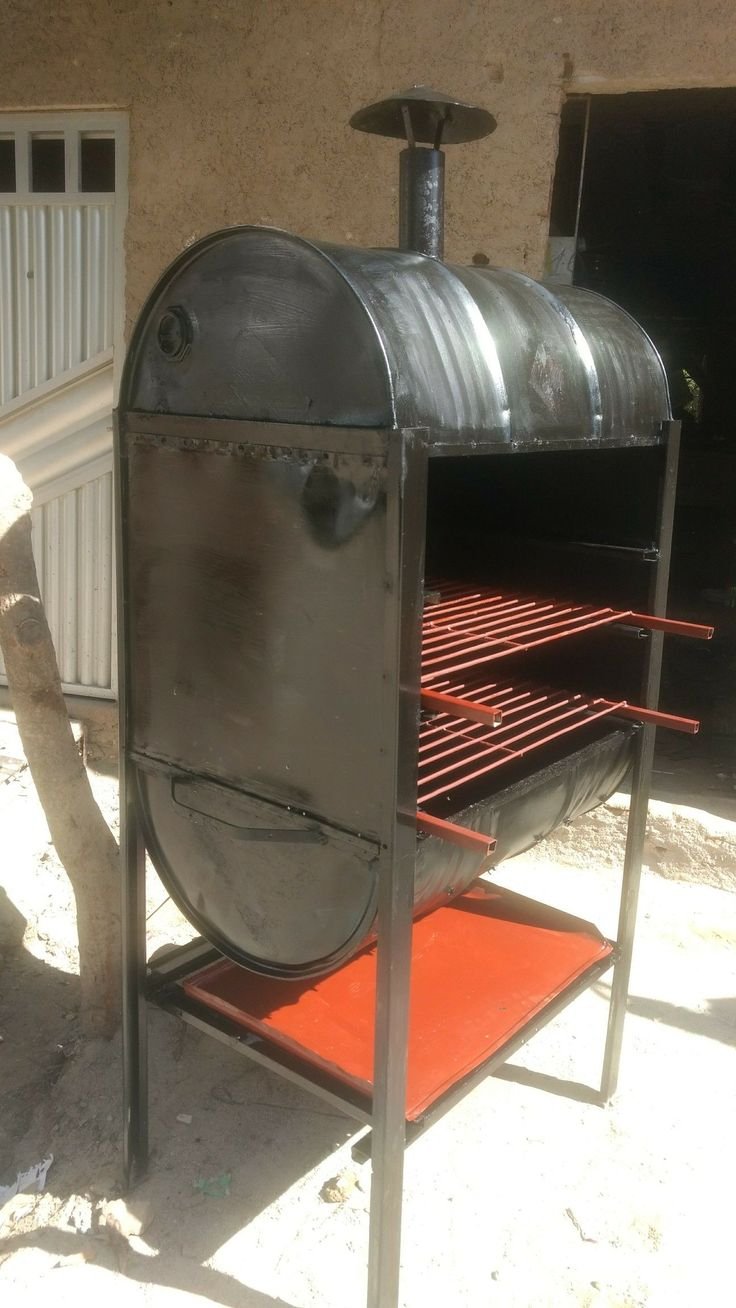 Вытяжной зонт для мангала из бочек
