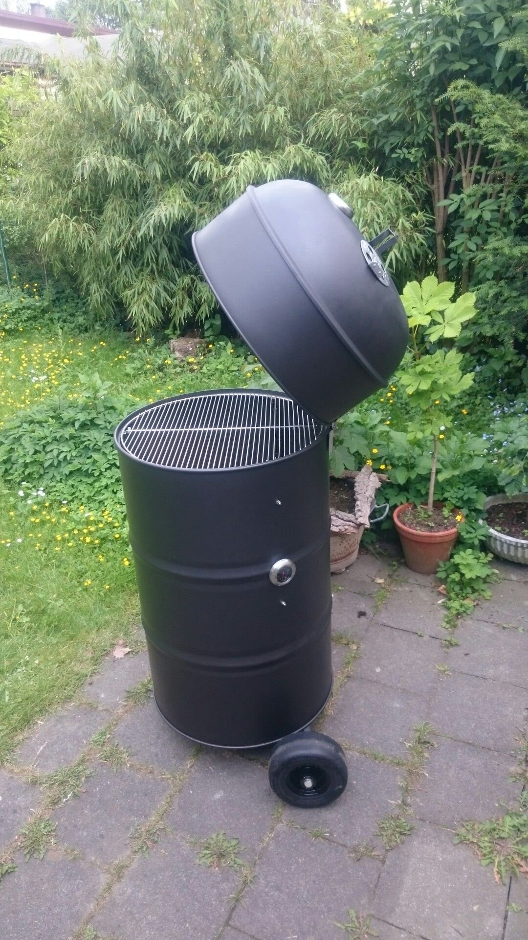 Гриль коптилка из бочки 200л