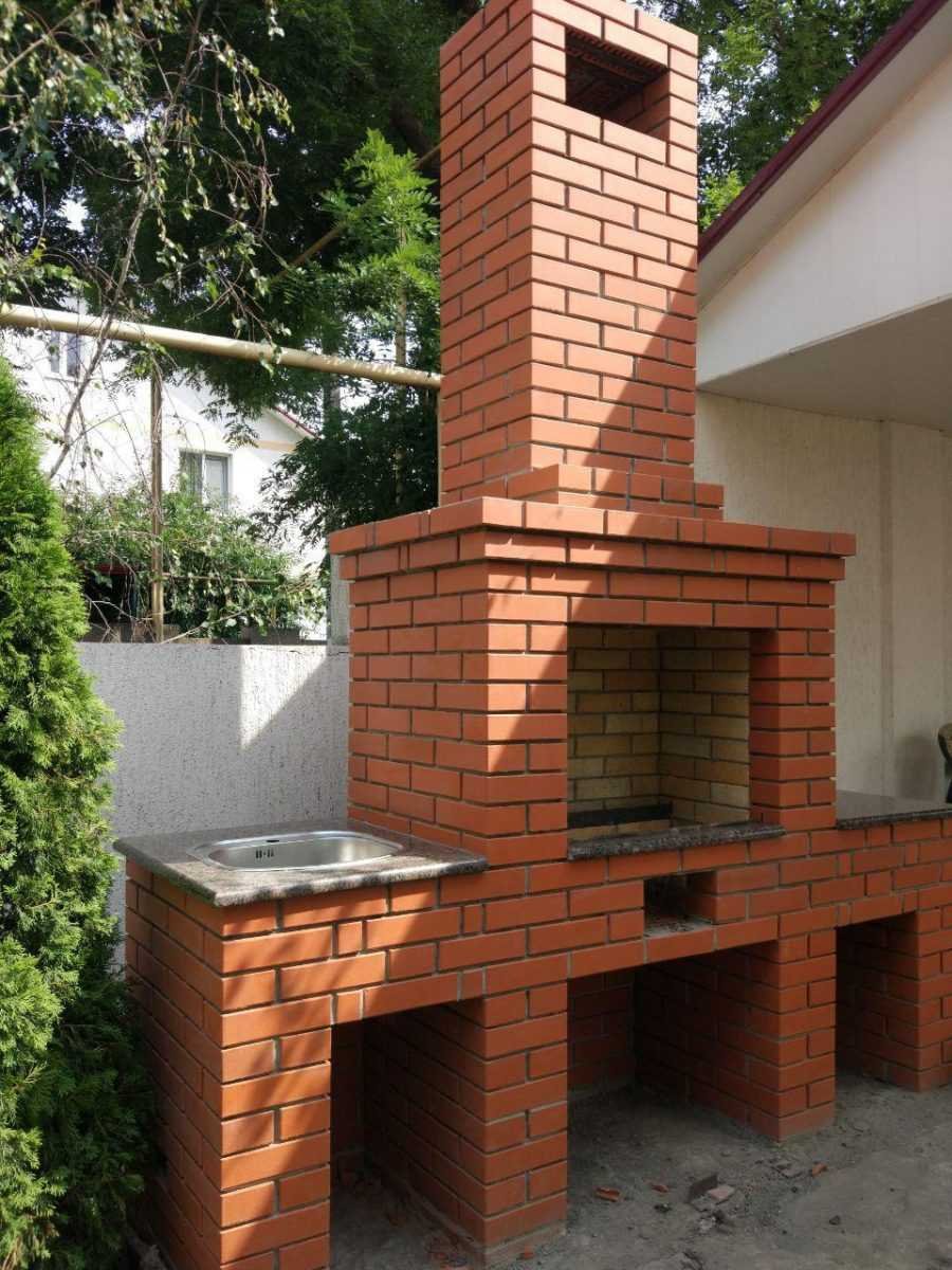 Барбекю из кирпича