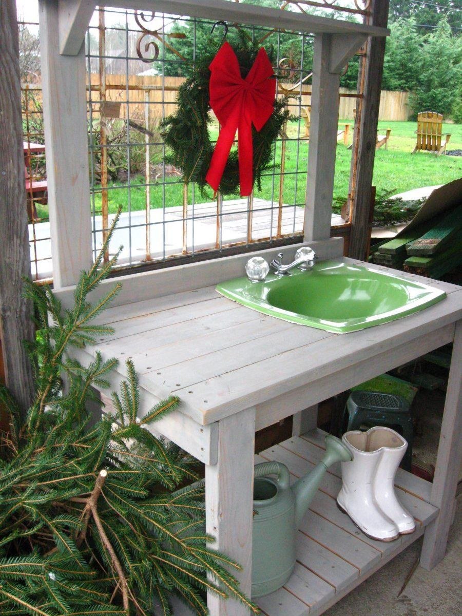 Уличный умывальник