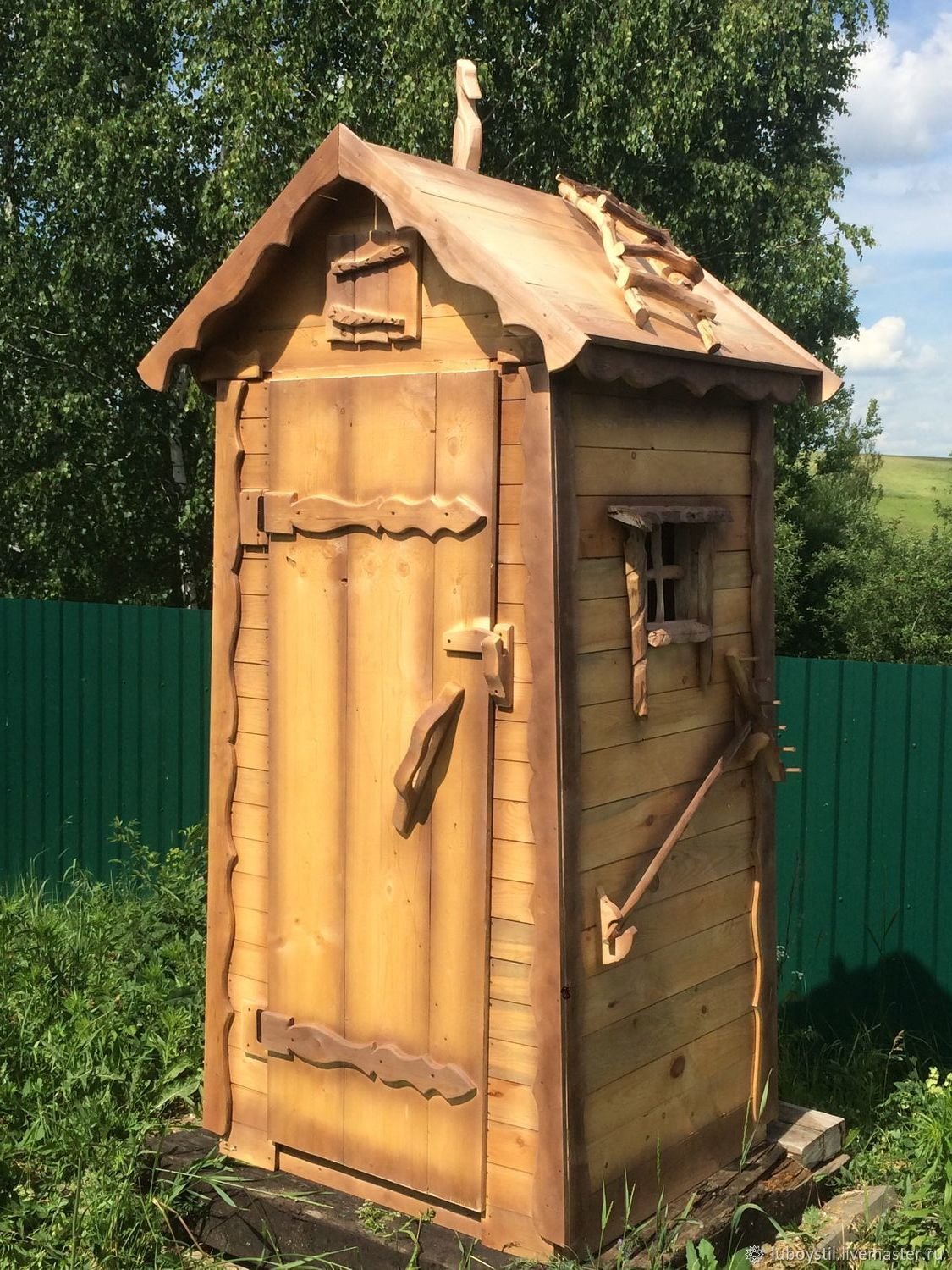 Туалет дачный