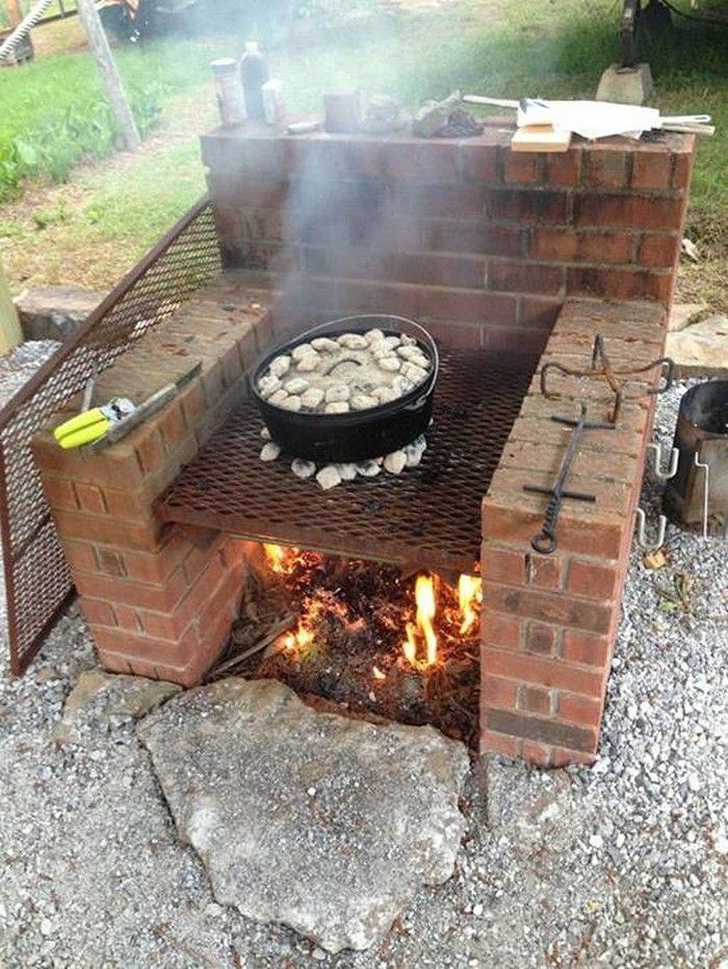 Мангал из кирпича