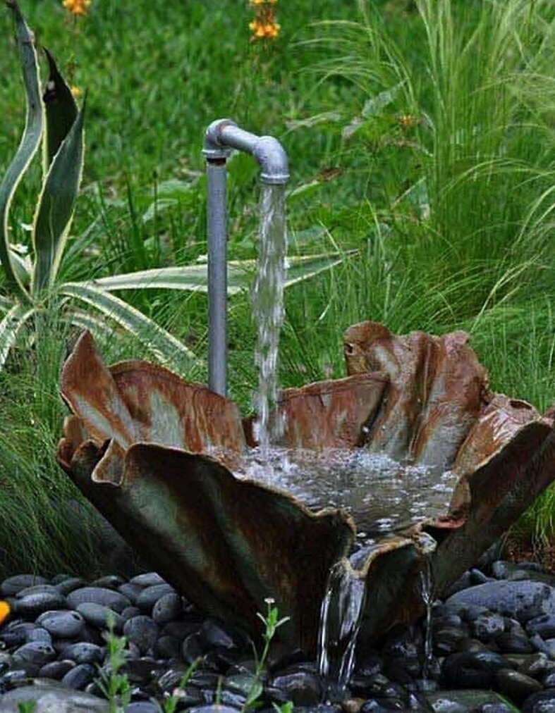 Фонтанчик в садовый прудик
