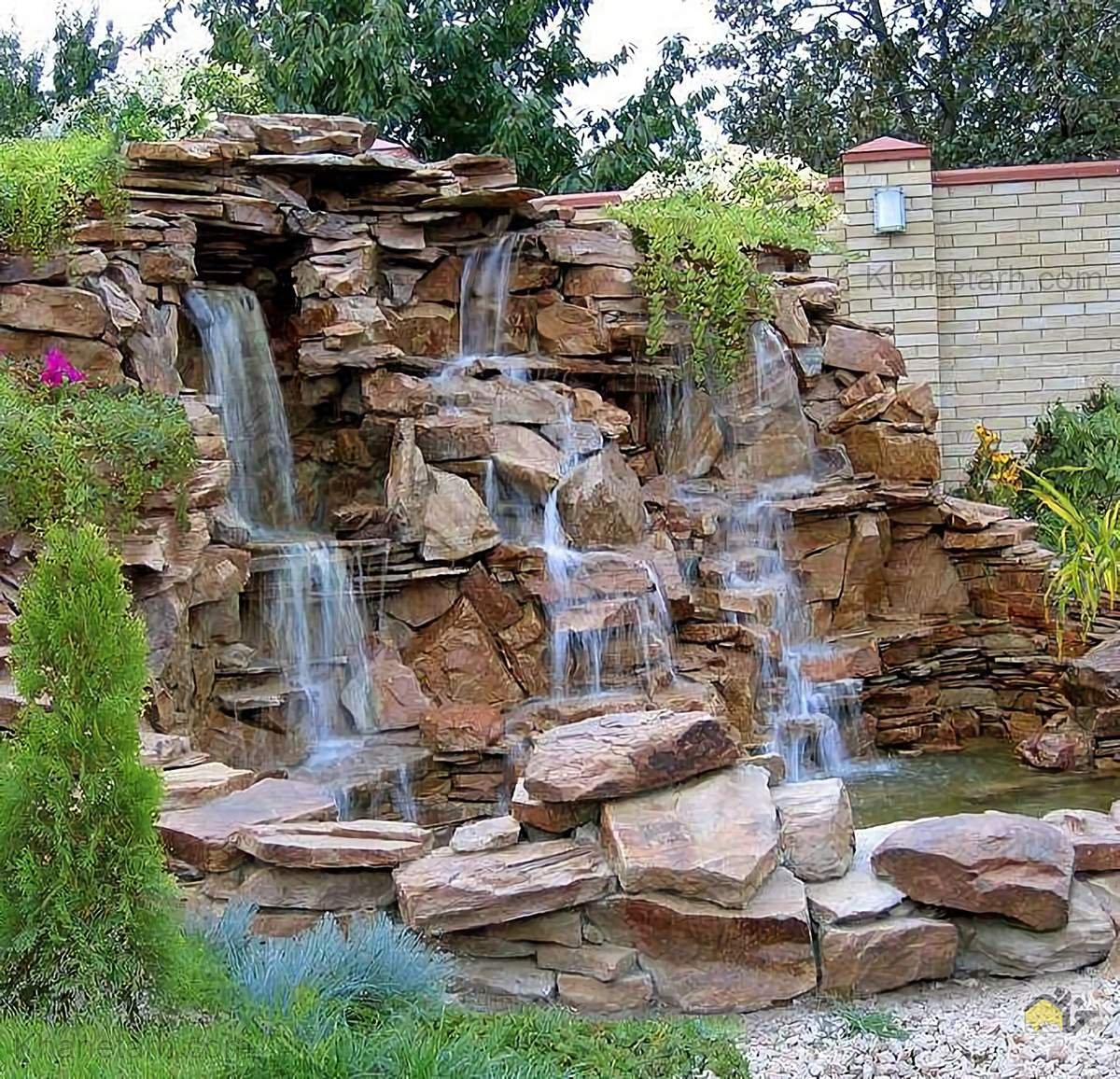 Каскад водопад на альпийской Горке