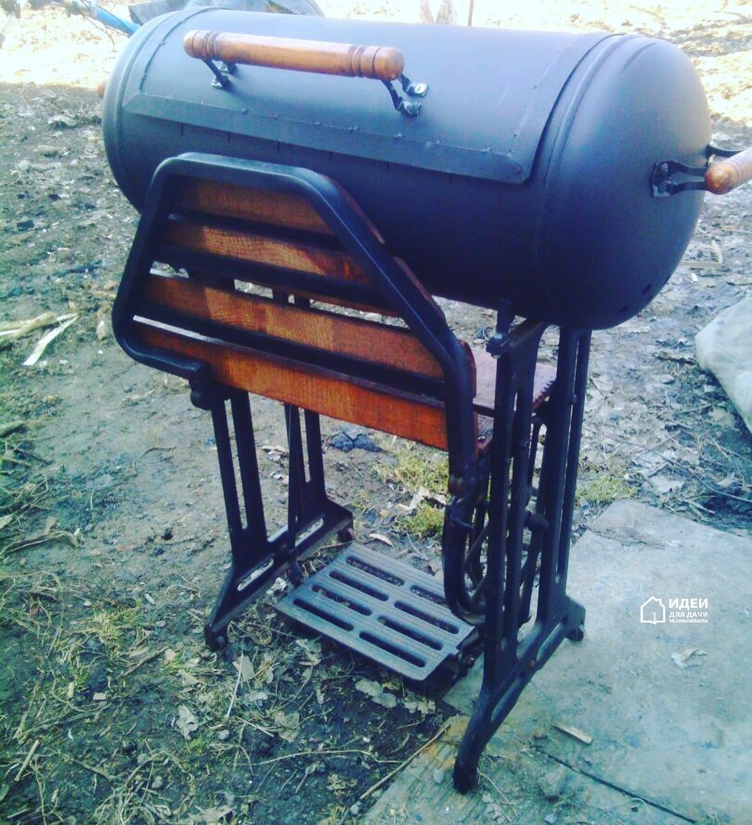 Мангал из газового баллона на ножках от швейной машинки