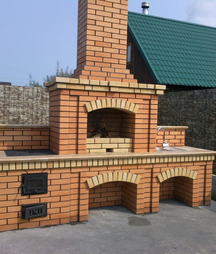 Печь барбекю из кирпича