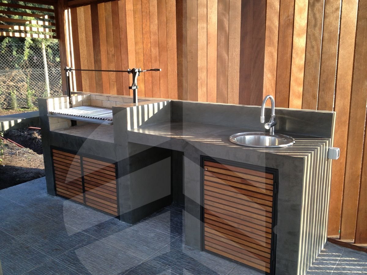 Уличный стол с раковиной