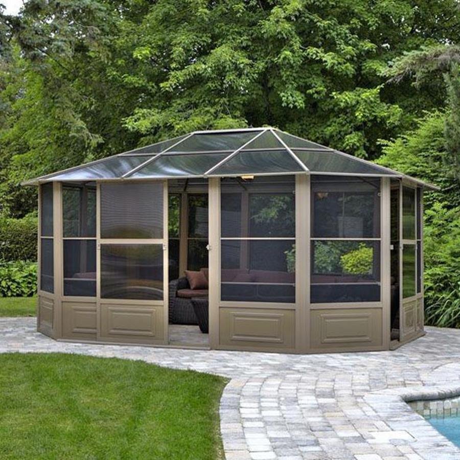 Летняя беседка застекленная