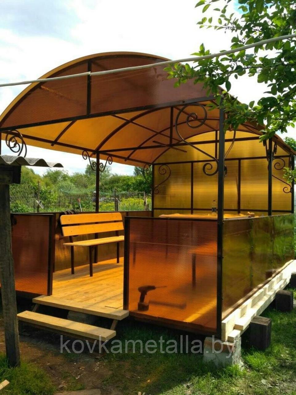 Беседка из металла