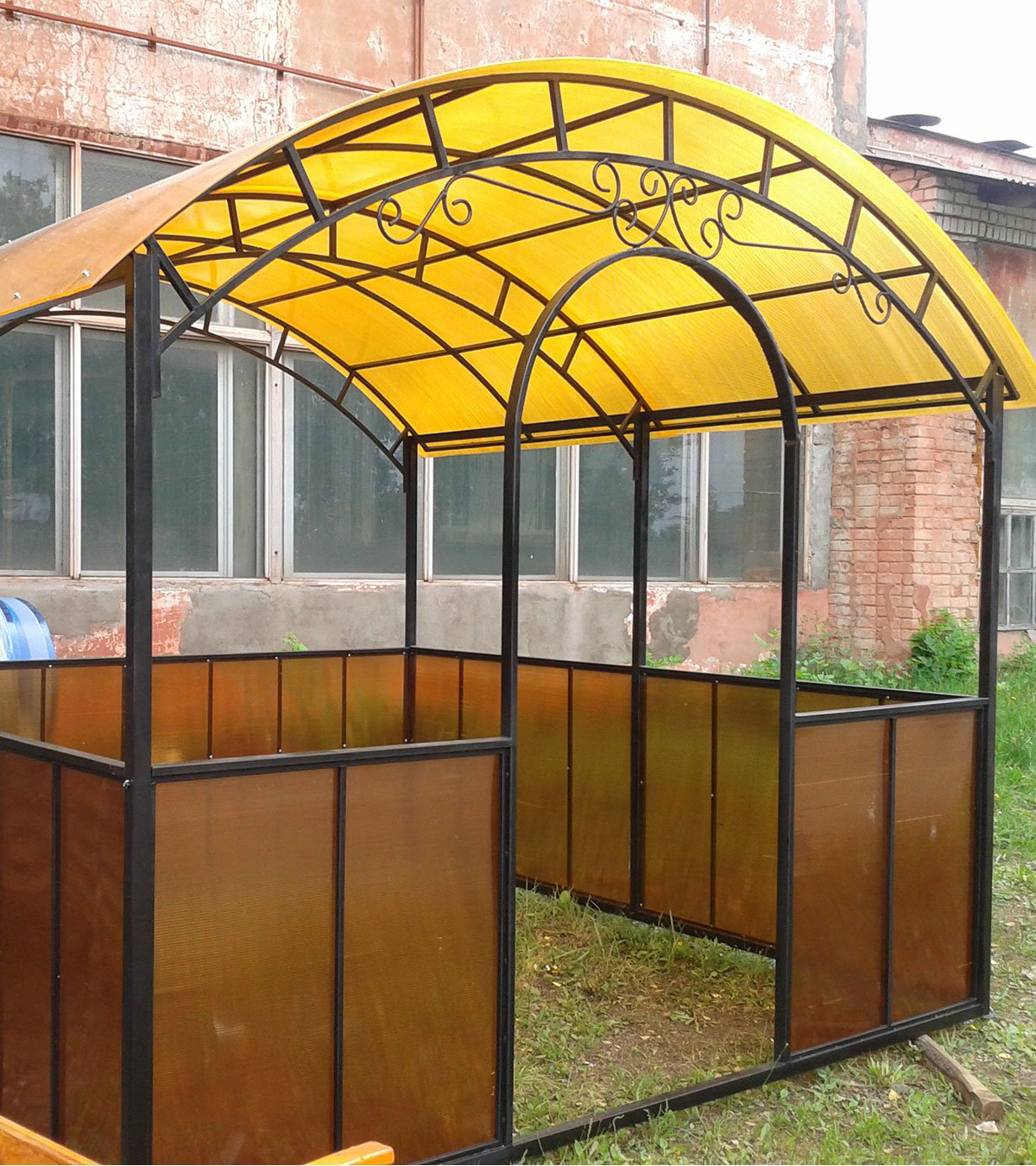 Беседка из поликарбоната