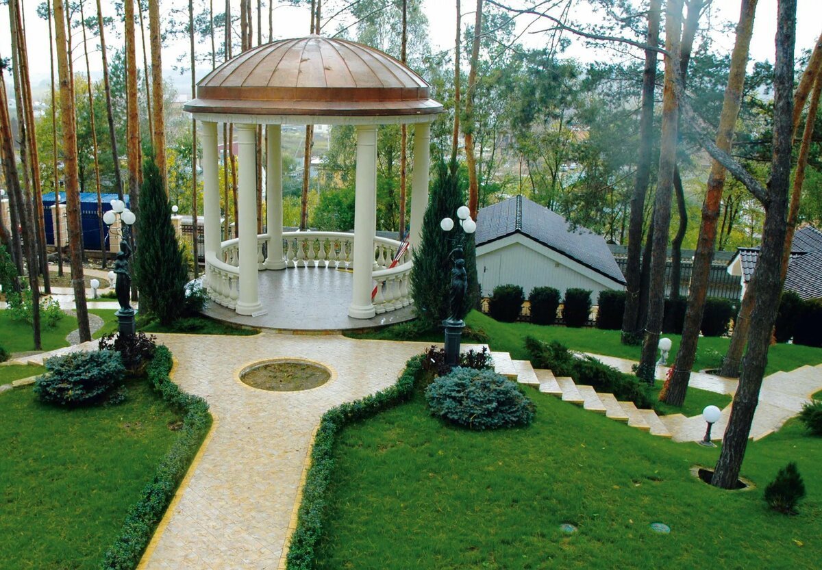 Ротонда в ландшафтном дизайне
