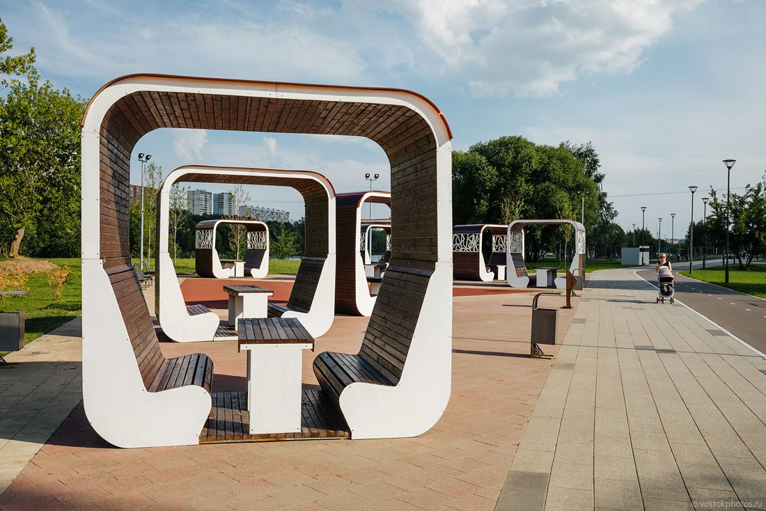 Братеевская Пойма беседки