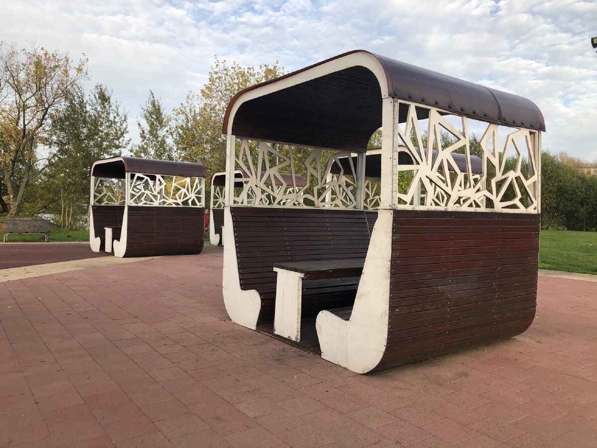 Братеевская Пойма беседки