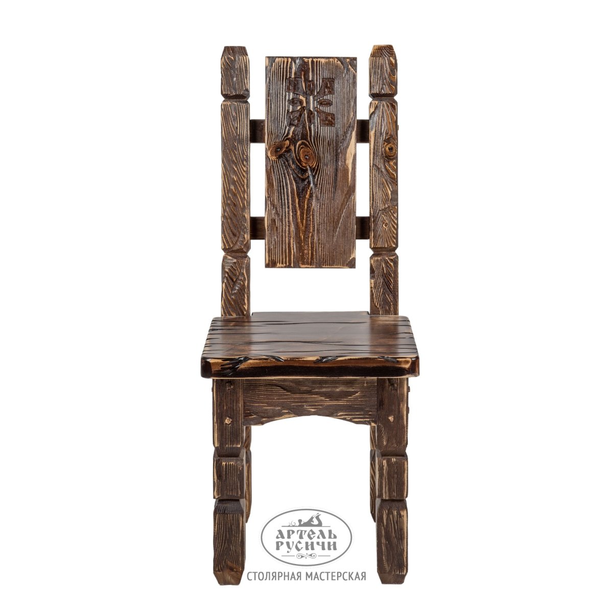 Стул из состаренного дерева