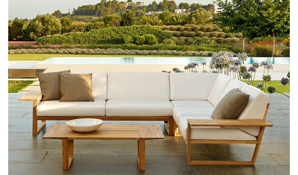 Диван на веранду