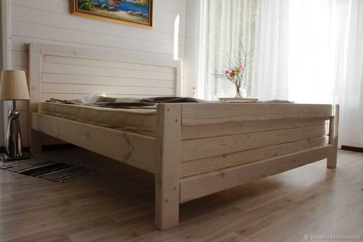 Необычные деревянные кровати