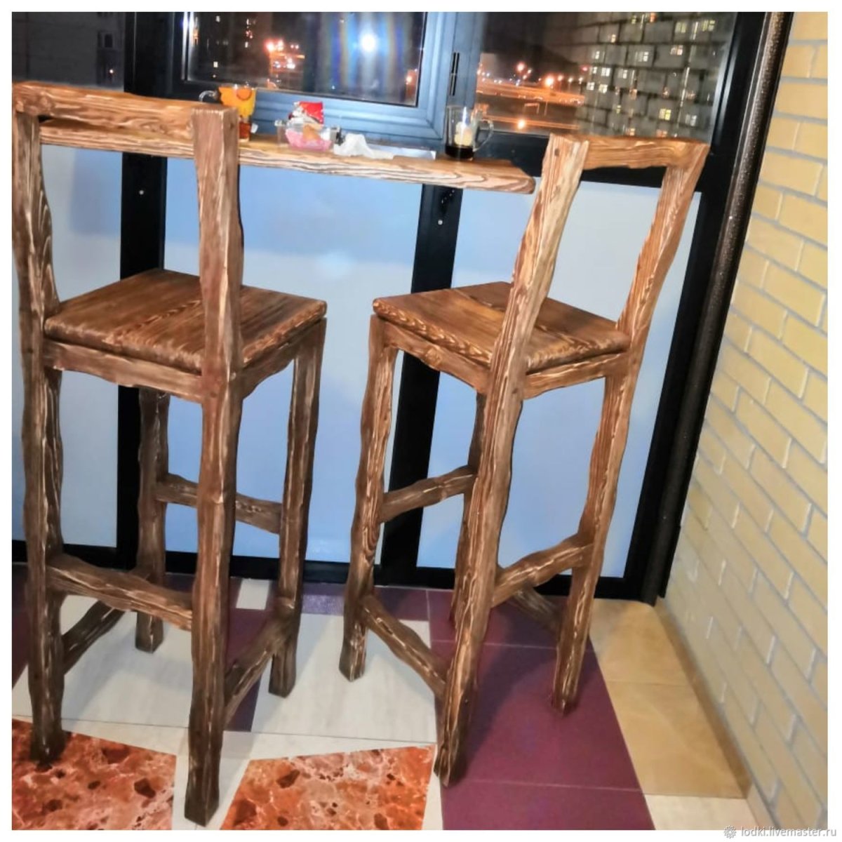 Барные табуреты из дерева