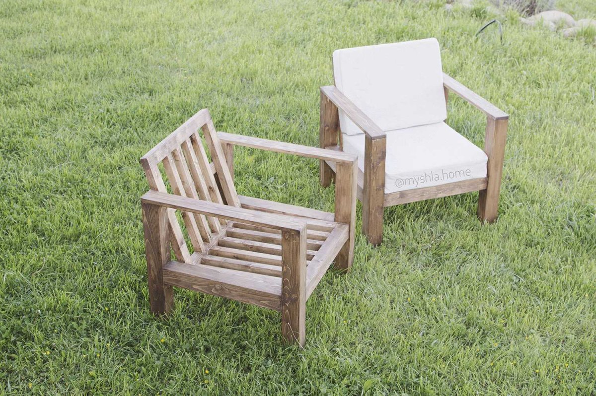 Кресло из дерева для дачи