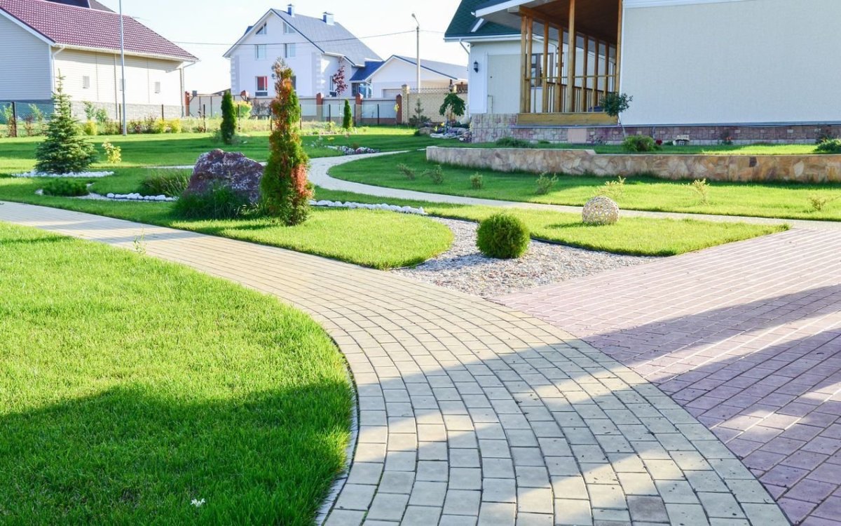 Тротуарные дорожки на участке