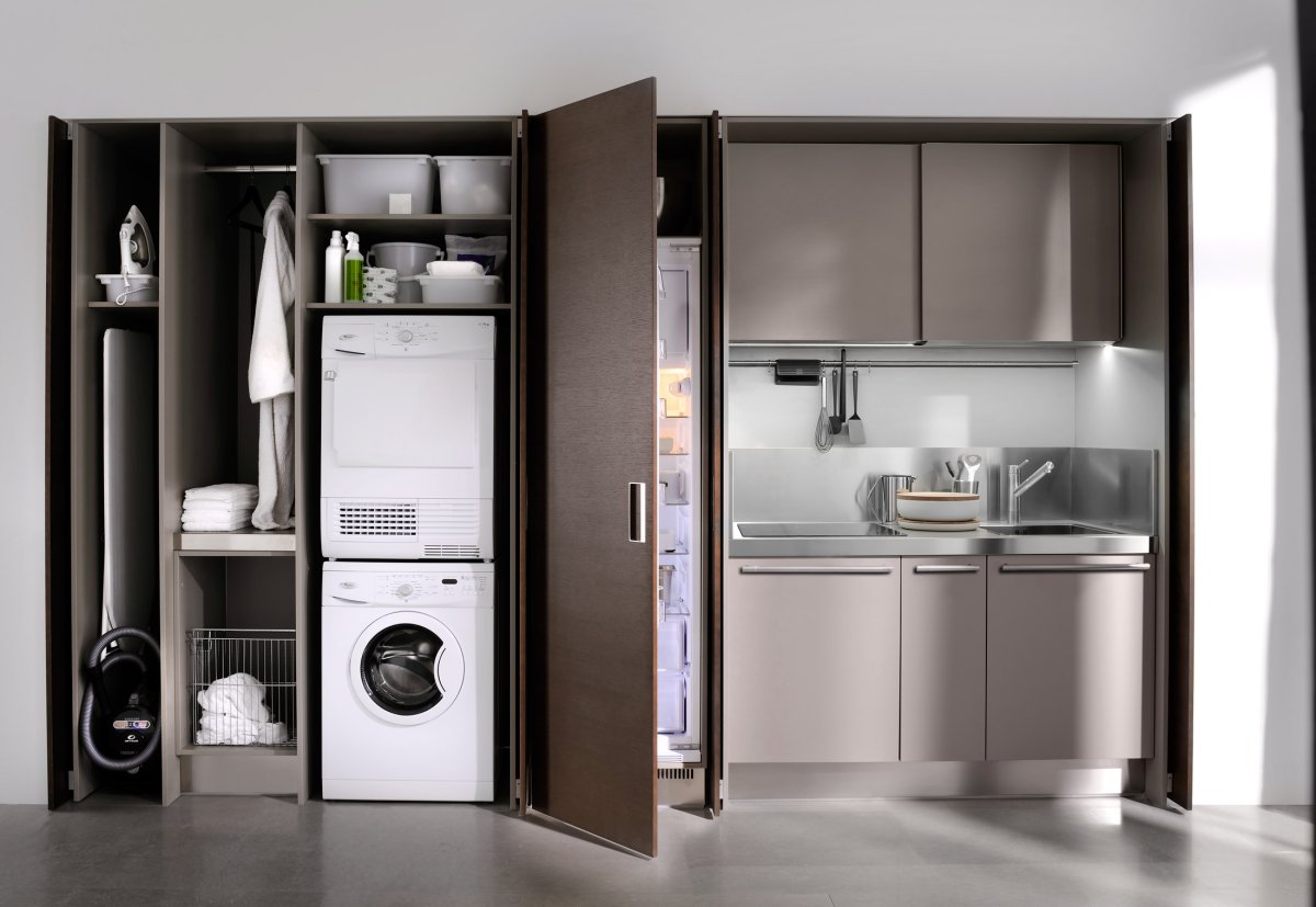 Мини кухня со встроенной техникой