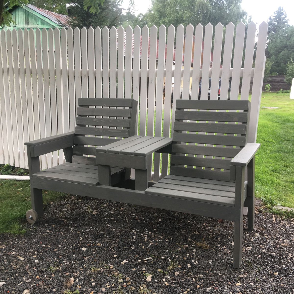 Дачная скамейка со столиком