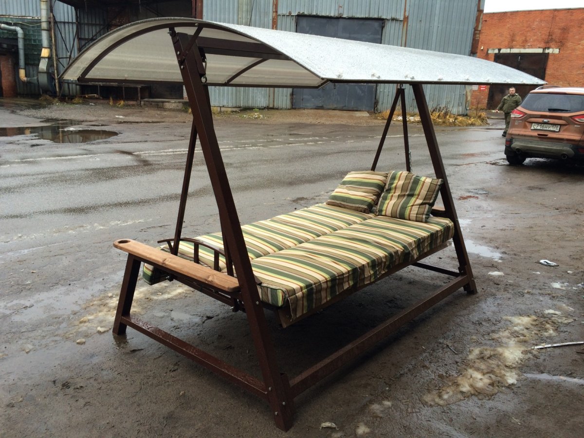 Скамейка качеля