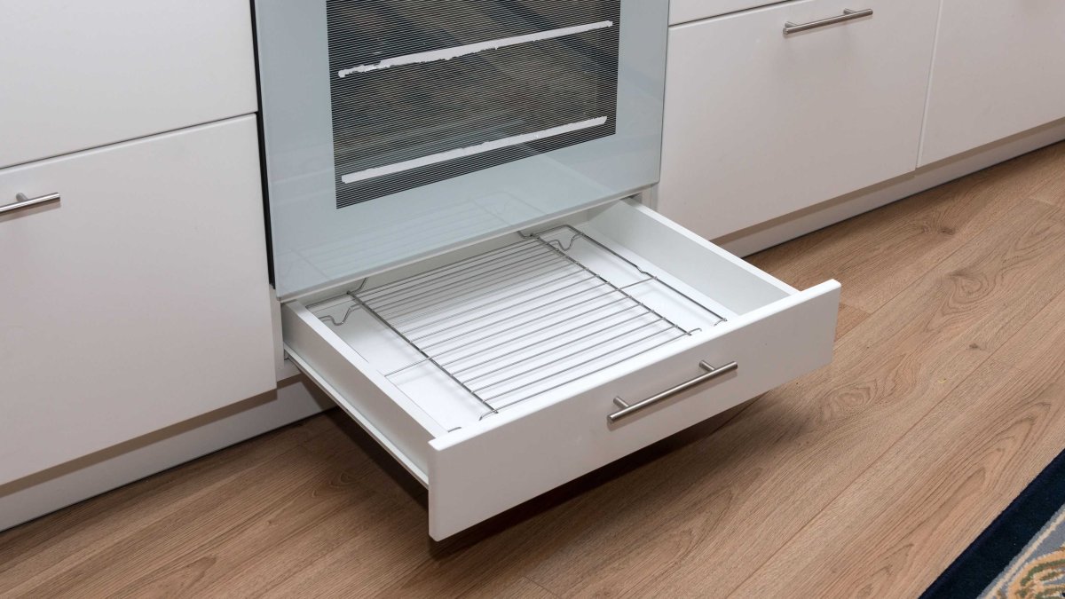 Цокольный ящик под духовой шкаф