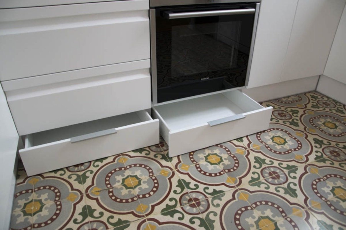 Выдвижной цокольный ящик Kuppersbusch 51033