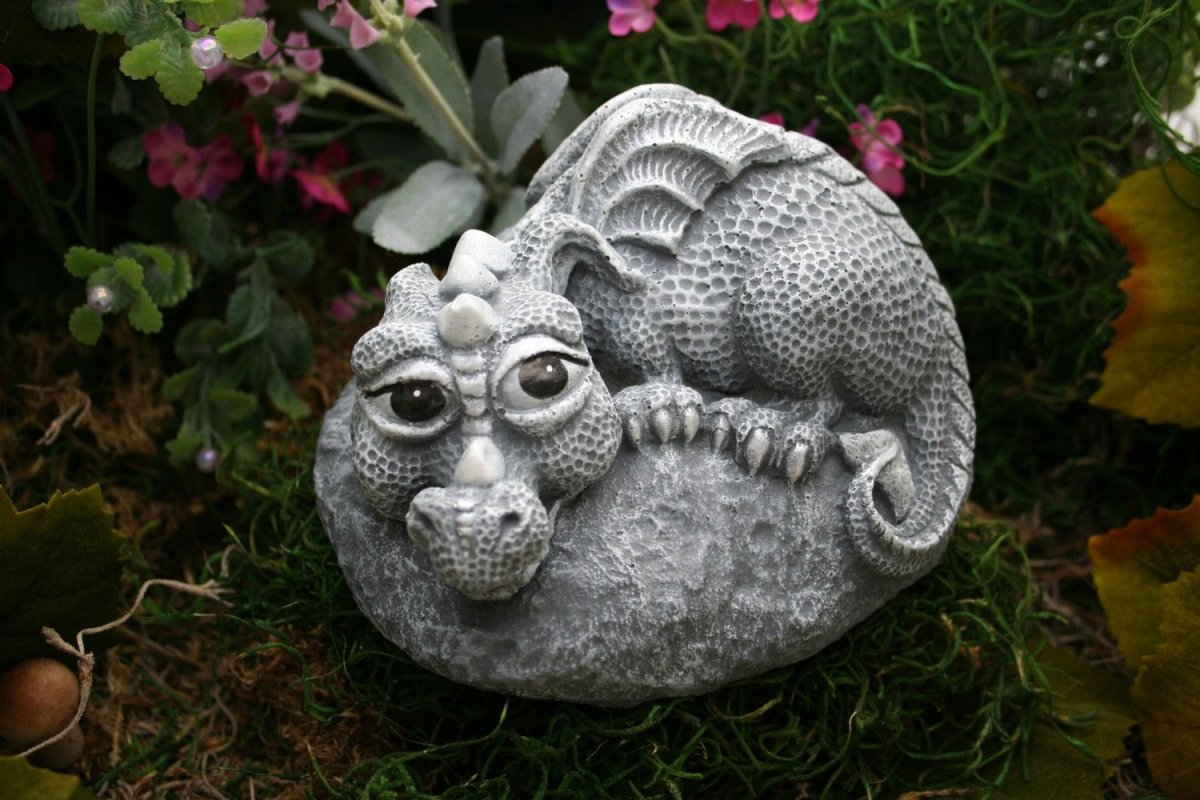 Садовые скульптуры из цемента