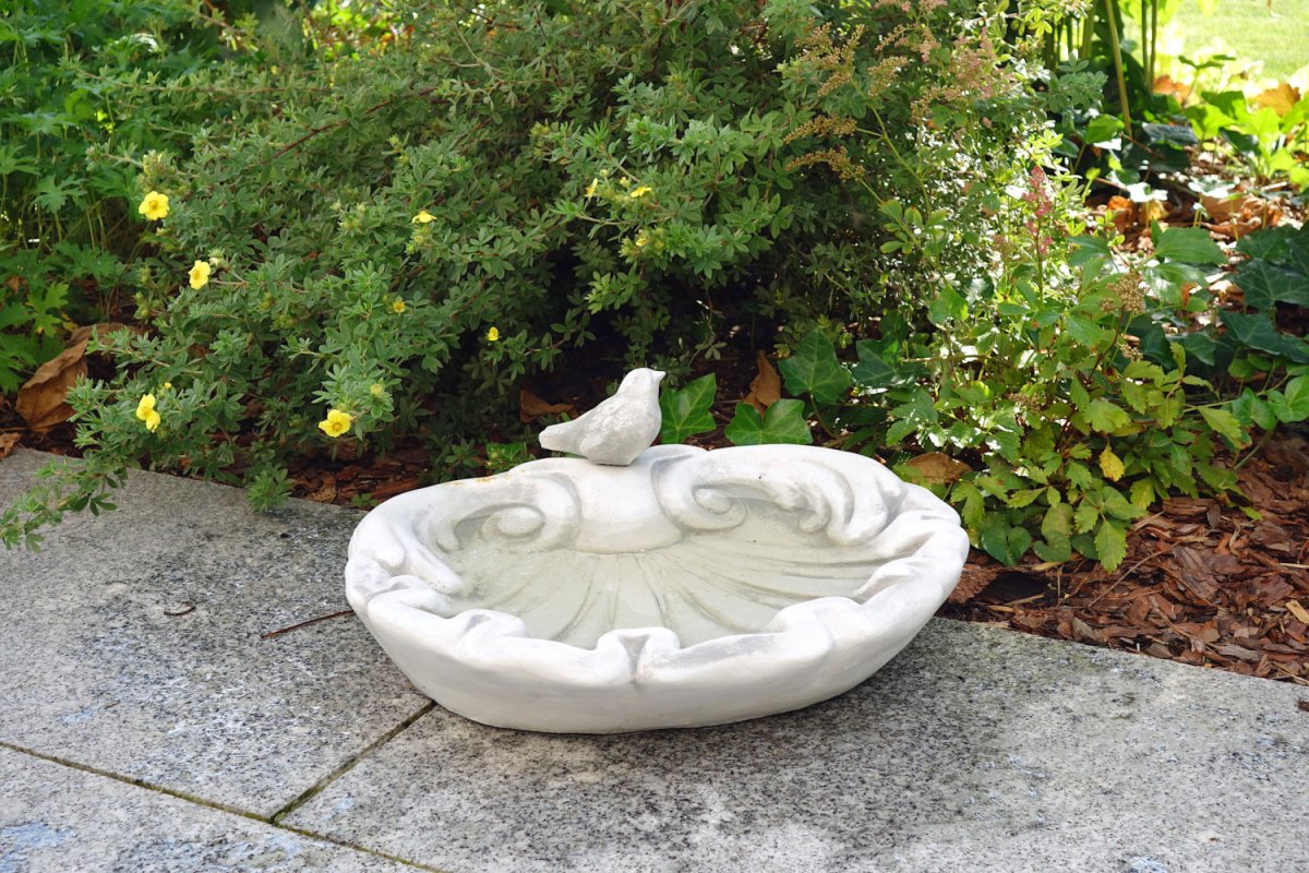 Поилка для птиц декоративная для сада