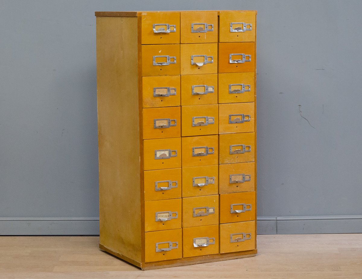 Антикварный картотечный шкаф