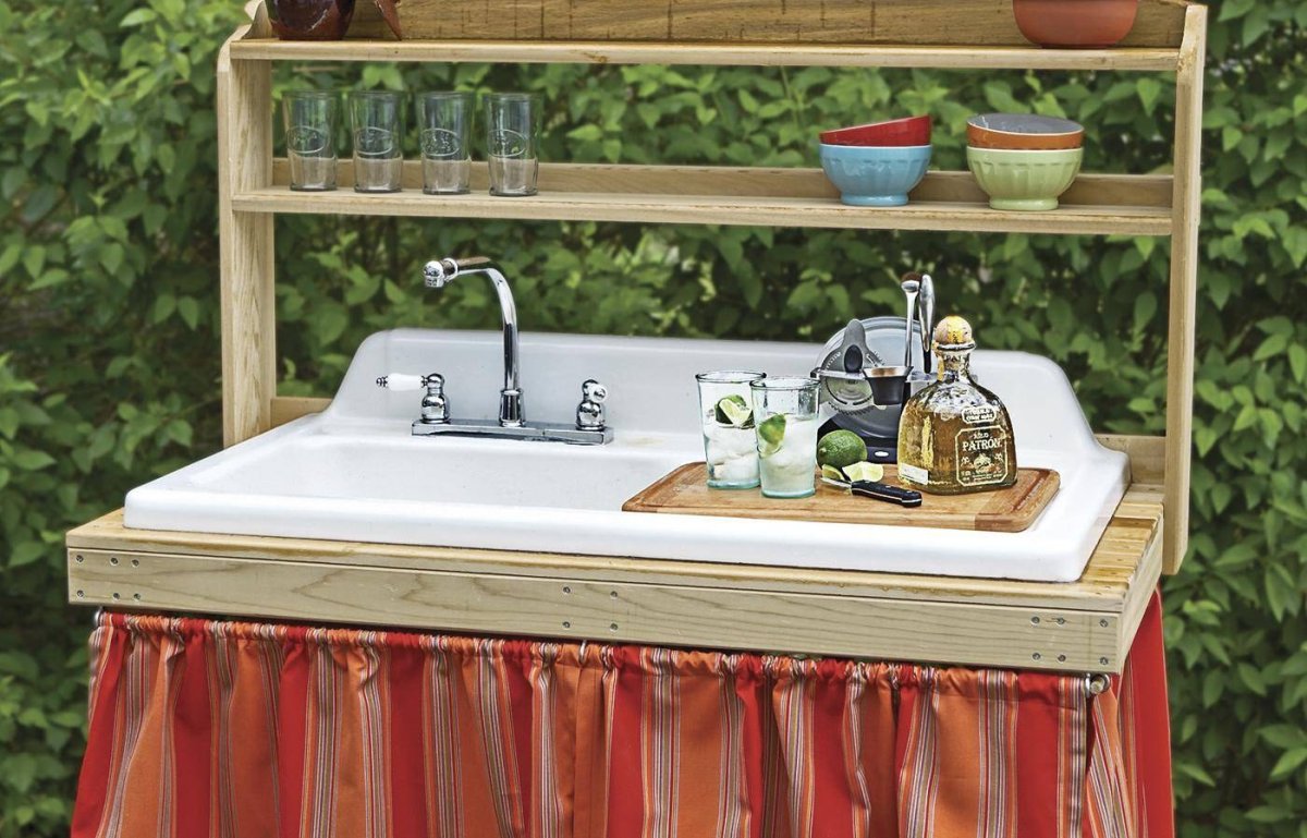 Уличный умывальник