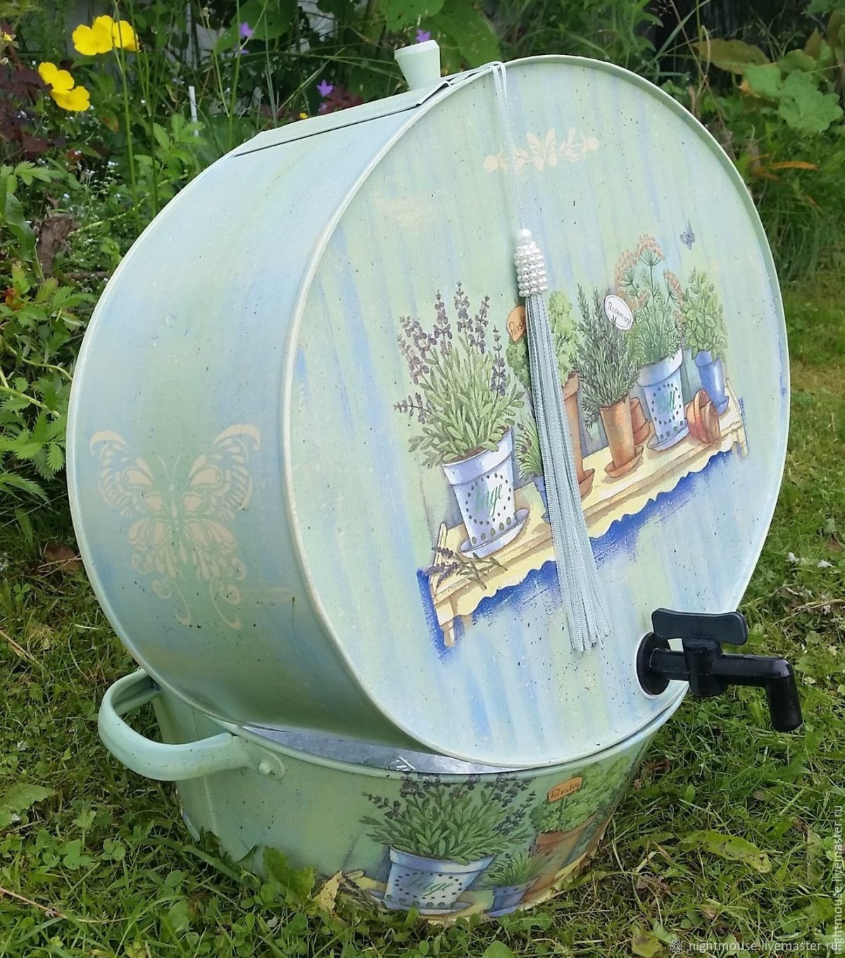 Бочка рукомойник для дачи