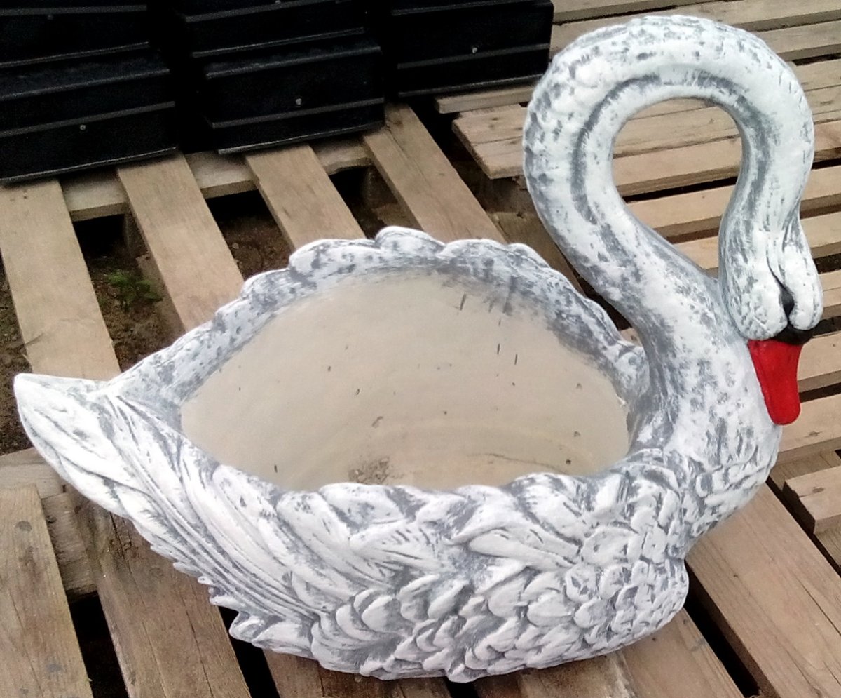 Фигуры из цемента